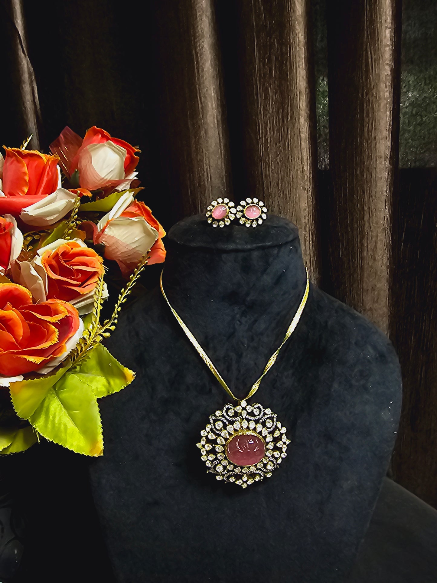 Pendent with Earrings Elegant and lightweight design for daily wear