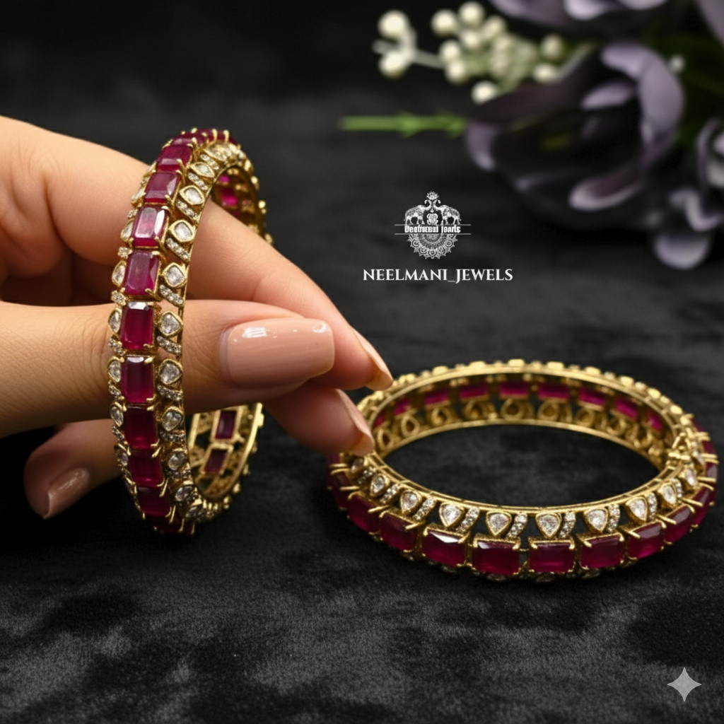 Russian Emerald Bangle 