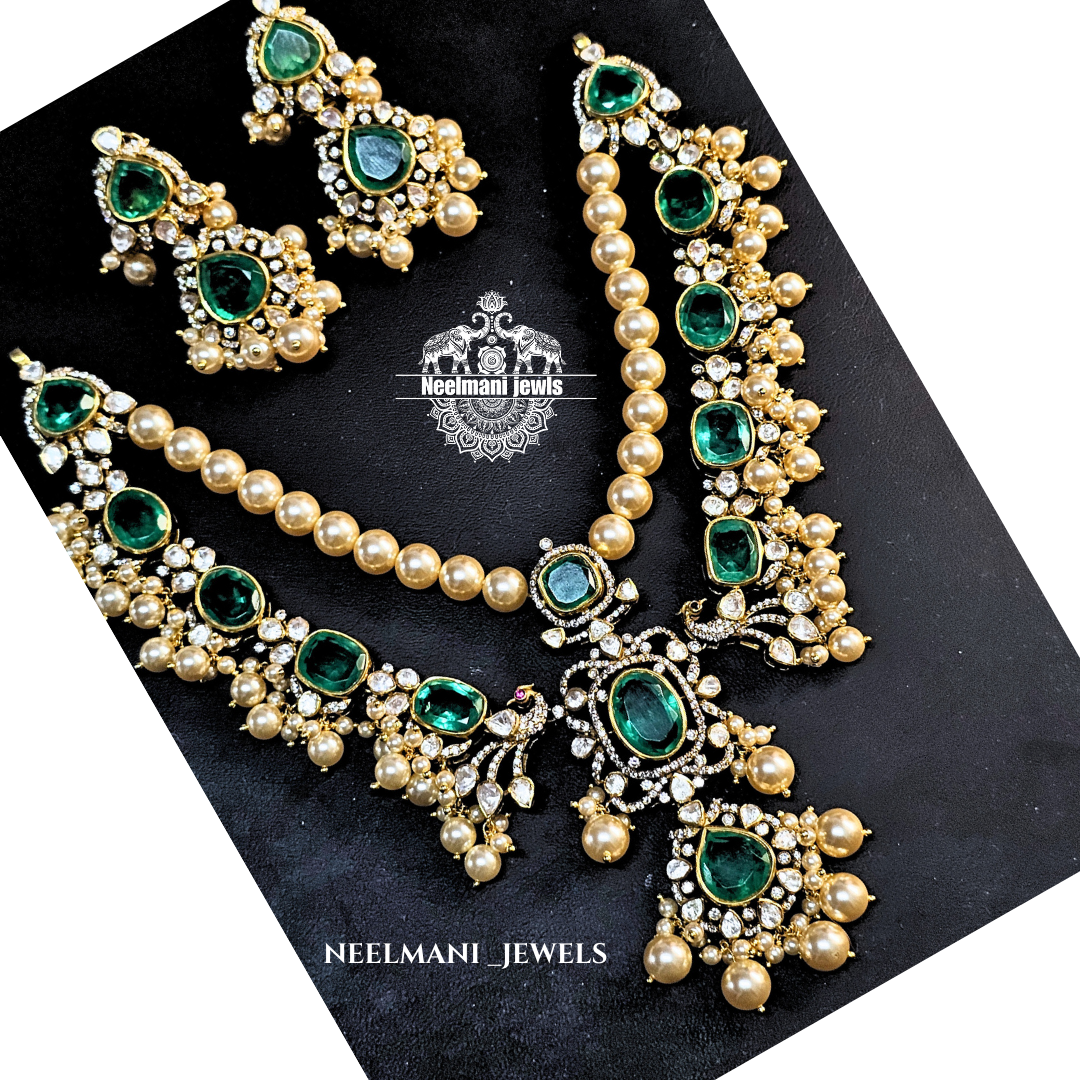 green emerald necklace set