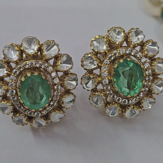 Green Neckless With Earrings