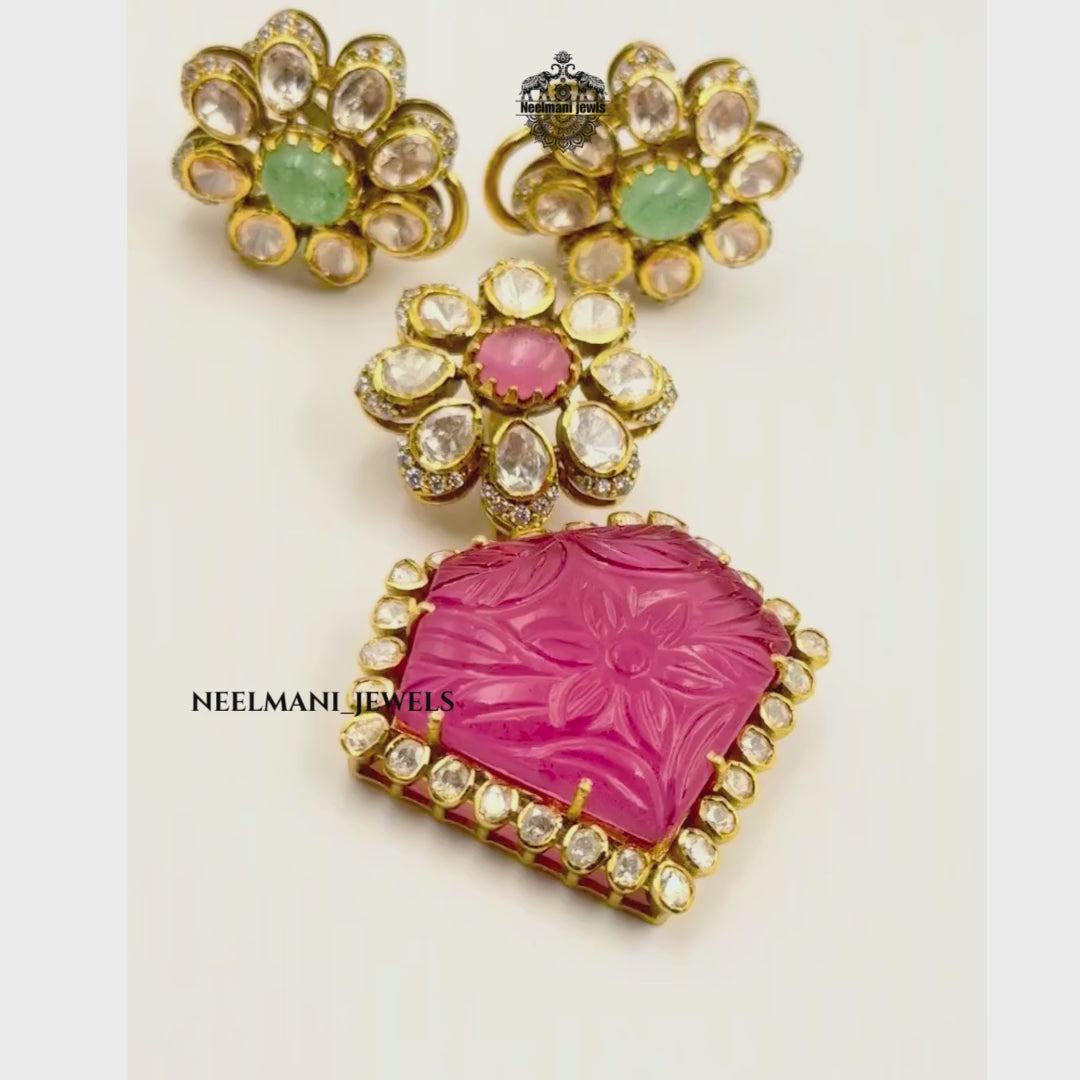PENDENT AND STUDS